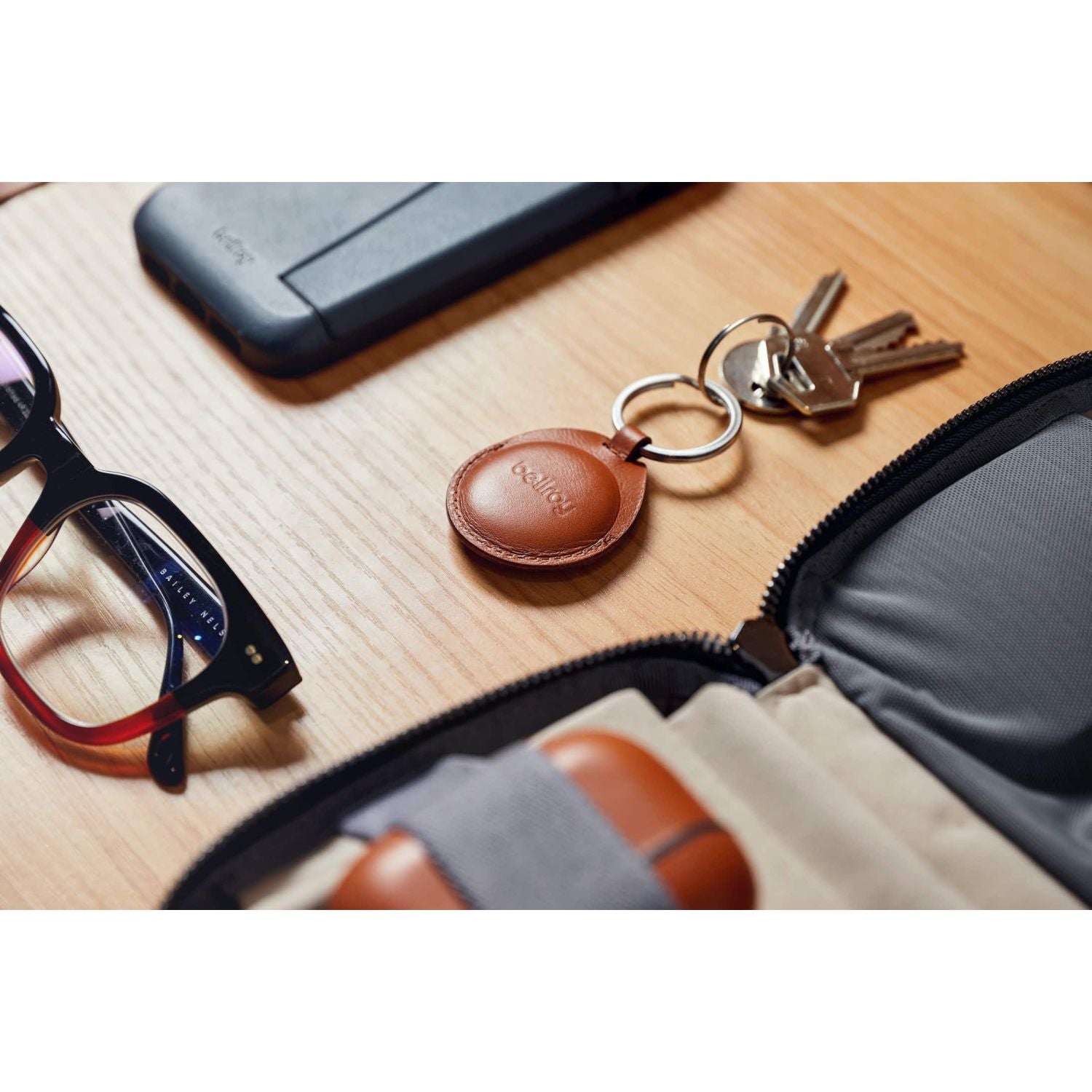 Bellroy Leather Sleeve For Airtag | Bellroy Wallets, Electronics Cases, Gifts & Lifestyle, Tech Accessories, Travel Accessories | Bellroy-17