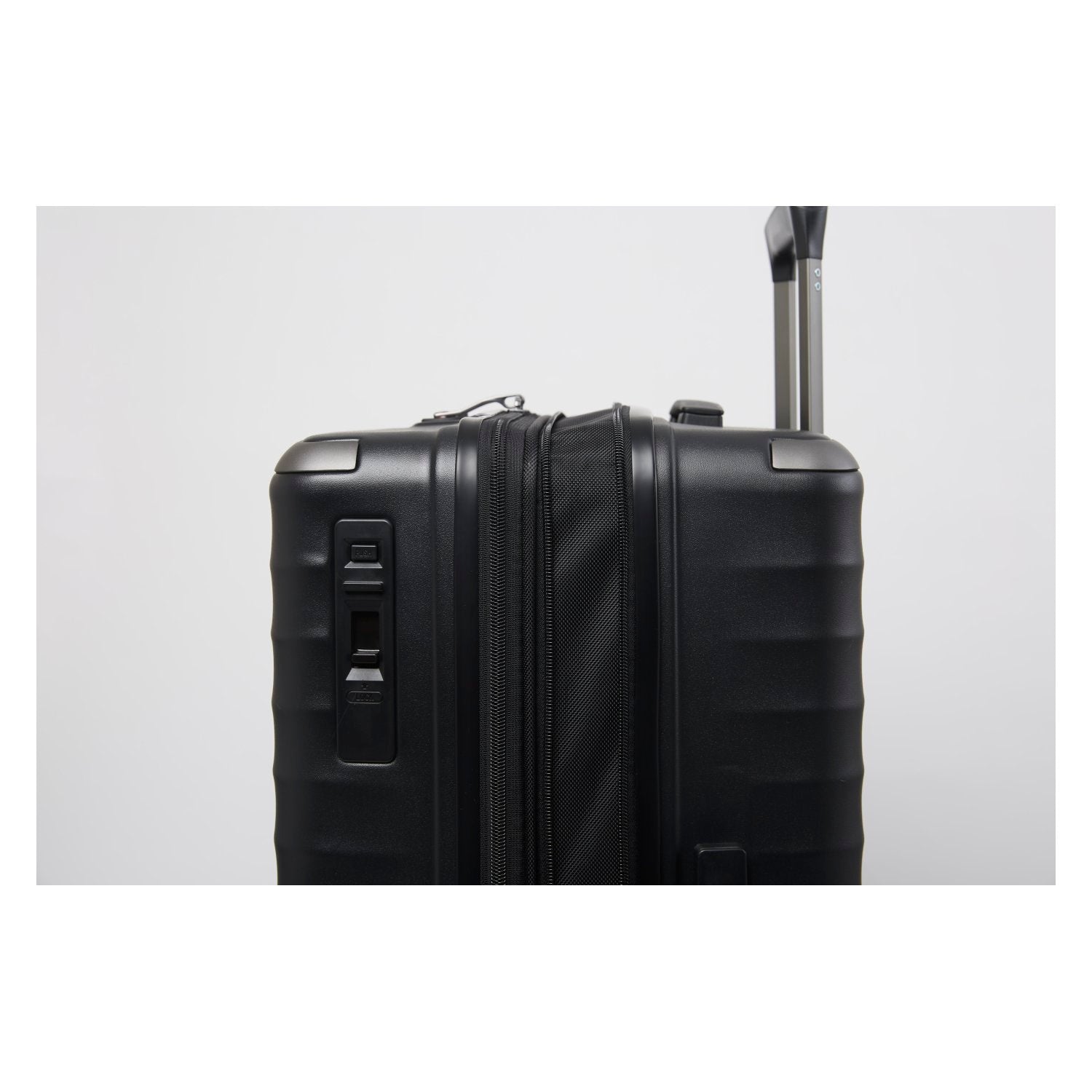 Echolac Elise SLX 20" Upright Carry On Luggage Spinner | Carry-On Luggage, Hard Case Luggage, Luggage | Echolac-2