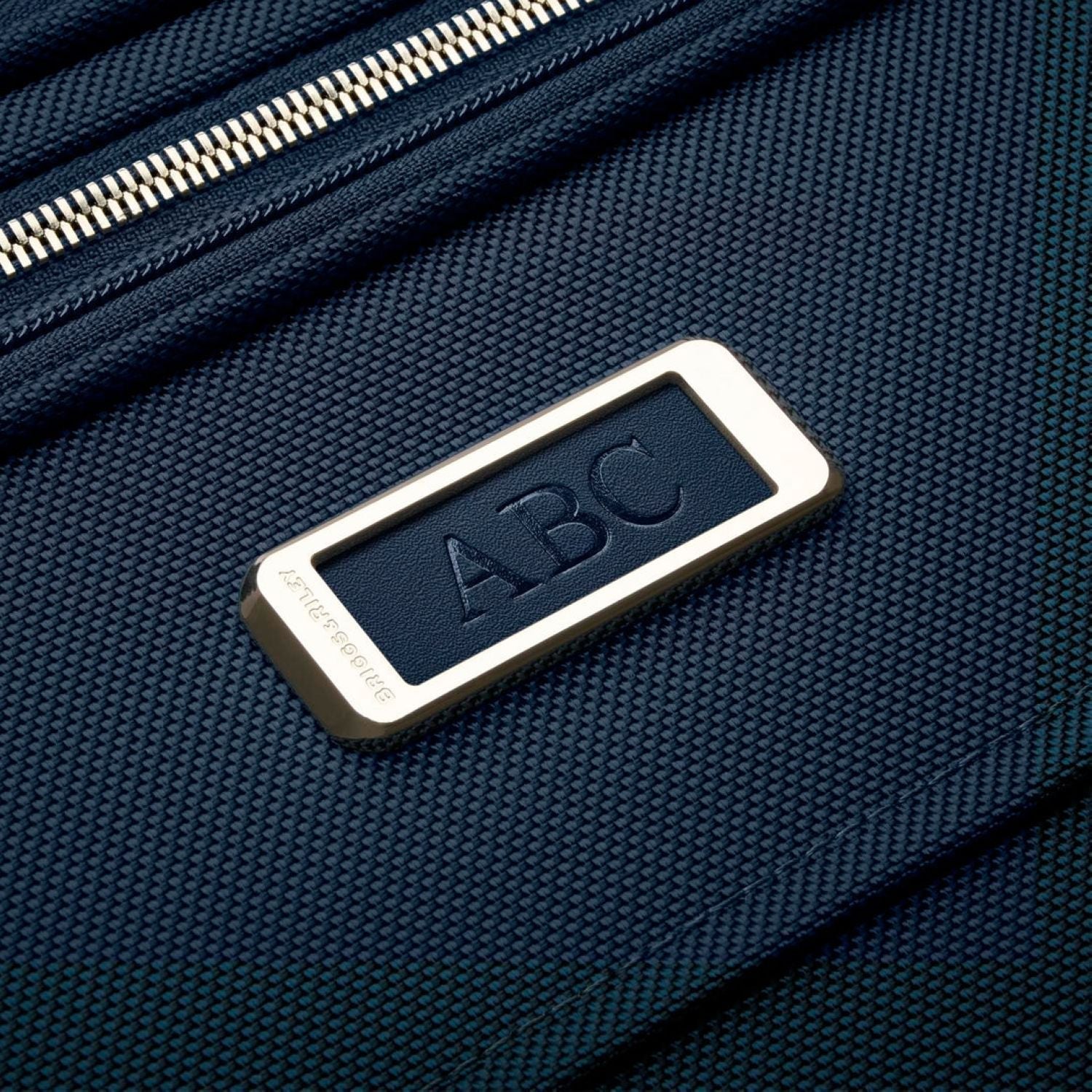 Briggs & Riley Baseline Deluxe Wardrobe Spinner