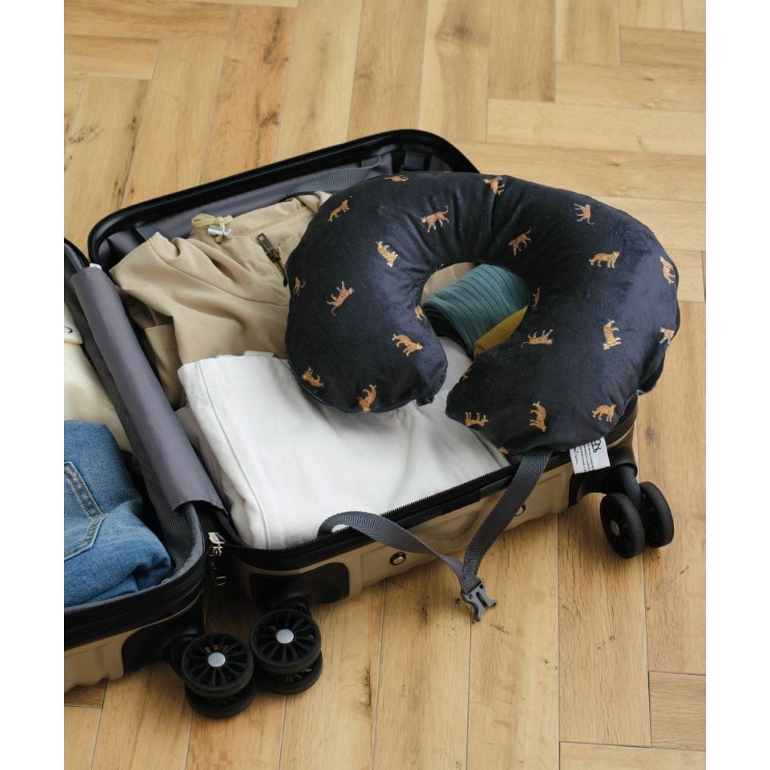 WPC Air Pump Neck Pillow