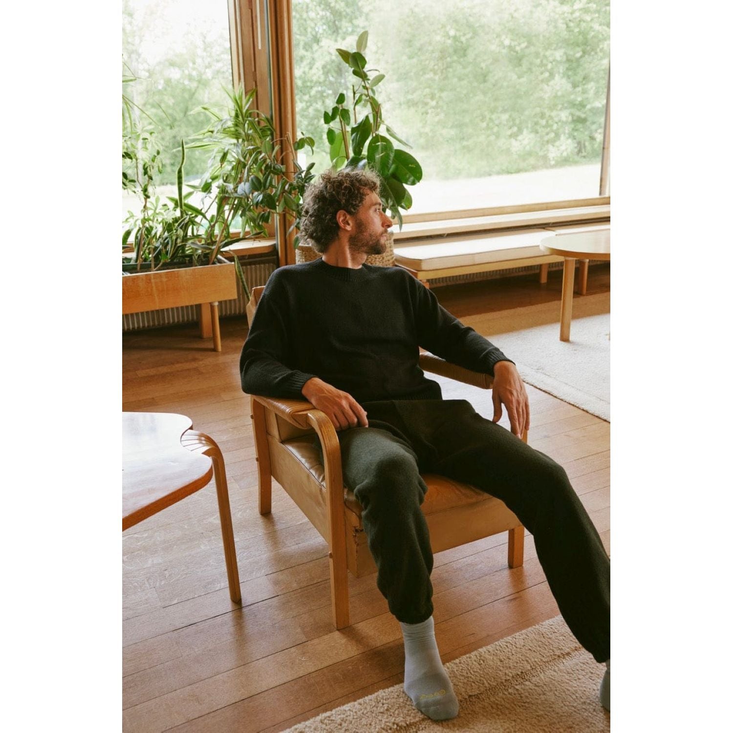 Paire Silknit Unisex Classic Crewneck Sweater (Black)