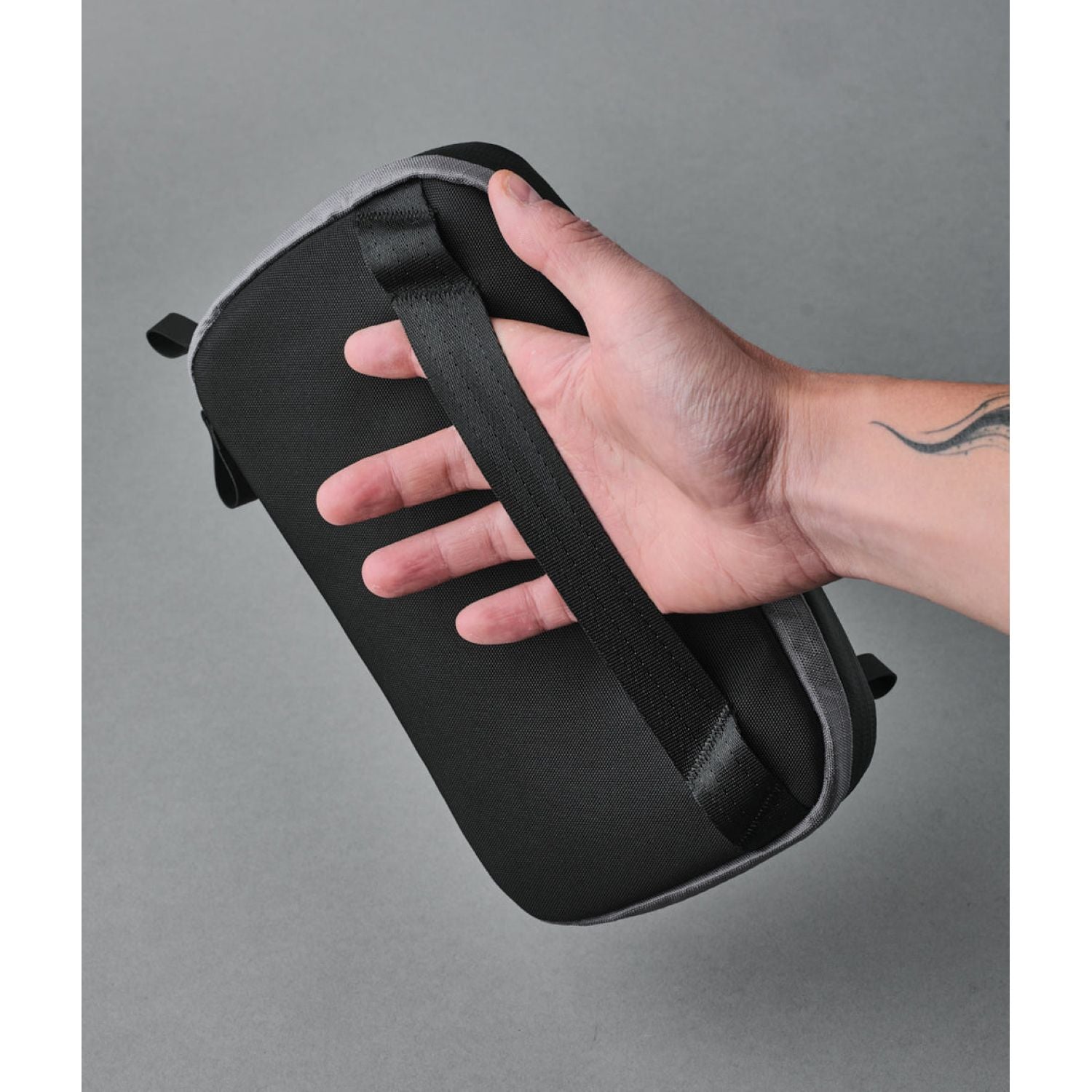 ALPAKA Elements Tech Case Sling Mini X-Pac | Alpaka Elements Tech Case Sling, Alpaka Pouches, Alpaka Slings, Bags, Electronics Cases, Gifts & Lifestyle, Pouches, Pouches & Crossbody Bags, Sling Bags, Tech Accessories, Travel Accessories | Alpaka-25